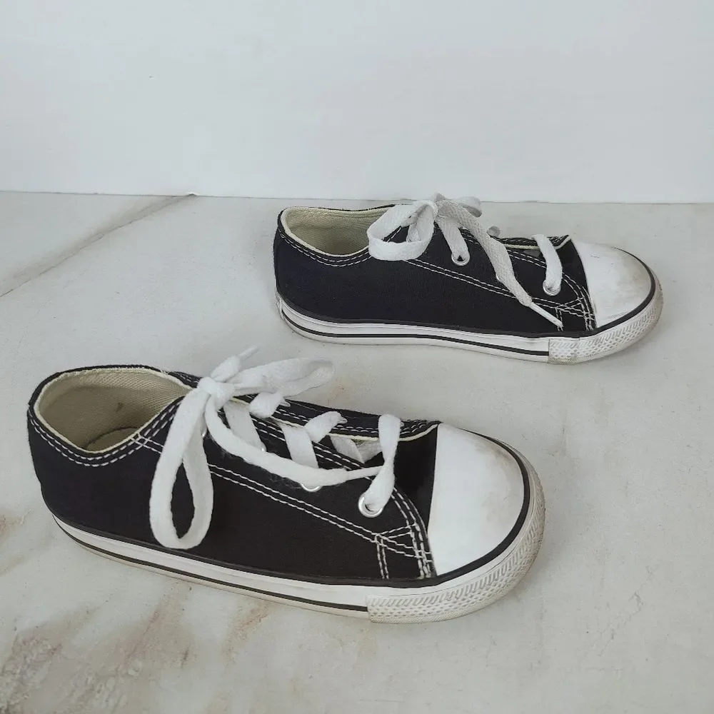 Converse Baby Toddler Chuck Taylor All Star Black Canvas Low Top Sneakers, 10
